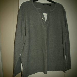 Speculation woman woman's gray layered look knit top 2X